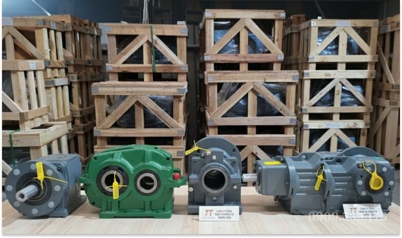 Tổng quan hộp giảm tốc ZQ và R/F/K/S trong công nghiệp