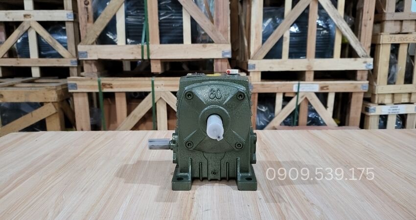 Kiểm tra và vệ sinh định kỳ